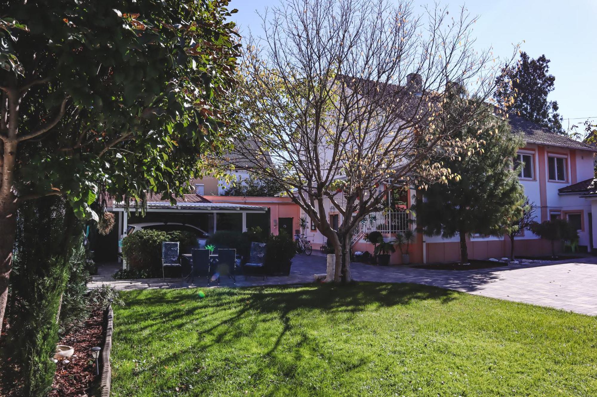 Szivárvány Panzió Szeged Exterior foto